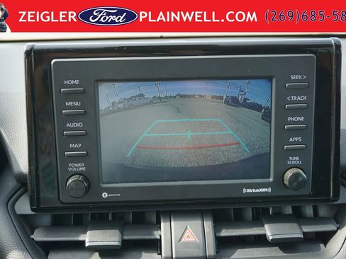 Used 2022 Toyota RAV4 LE AWD/4WD image 17