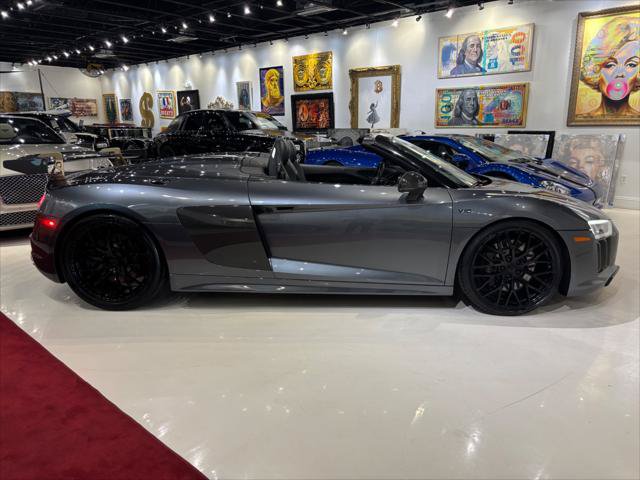 Used 2017 Audi R8 V10 w/ Carbon Exterior Package AWD/4WD image 8