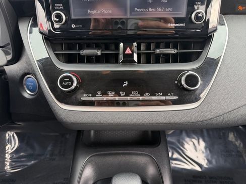Certified 2022 Toyota Corolla LE image 17