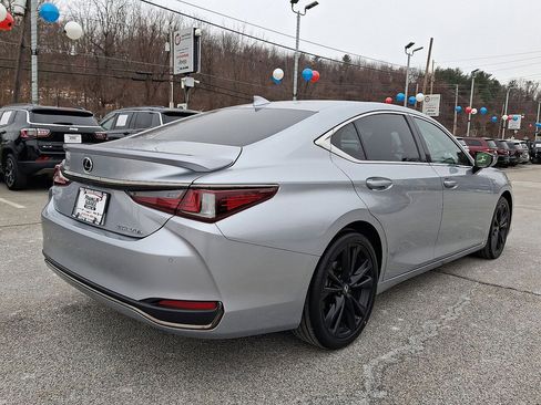 Used 2023 Lexus ES 300h F Sport image 25
