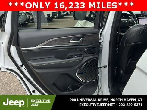 Certified 2022 Jeep Grand Cherokee Overland image 23