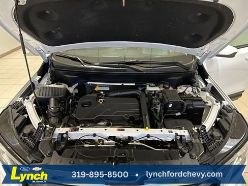 Used 2024 GMC Terrain SLE w/ Driver Convenience Package image 26