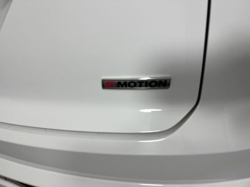 Used 2020 Volkswagen Atlas Cross Sport SEL Premium R-Line AWD/4WD image 14