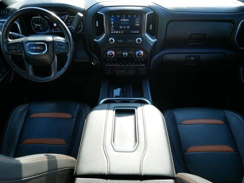 Used 2020 GMC Sierra 1500 AT4 w/ Off-Road Performance Package image 10