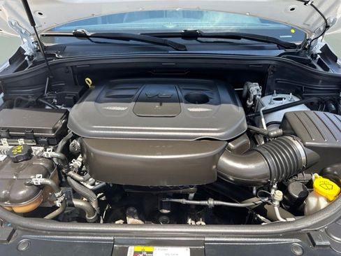 Used 2018 Jeep Grand Cherokee Laredo RWD image 30