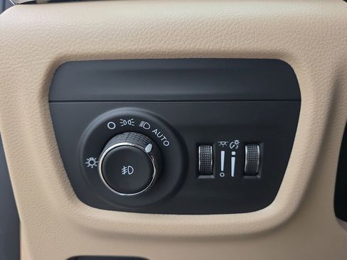 New 2026 Jeep Grand Cherokee Limited AWD/4WD image 26
