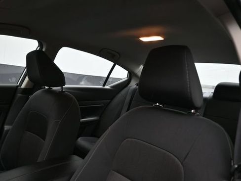 Used 2024 Nissan Altima 2.5 SV FWD image 26