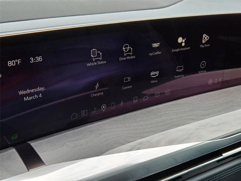 Certified 2025 Cadillac Escalade IQ Luxury 2 w/ LPO, Premium Carpet Package AWD/4WD image 18