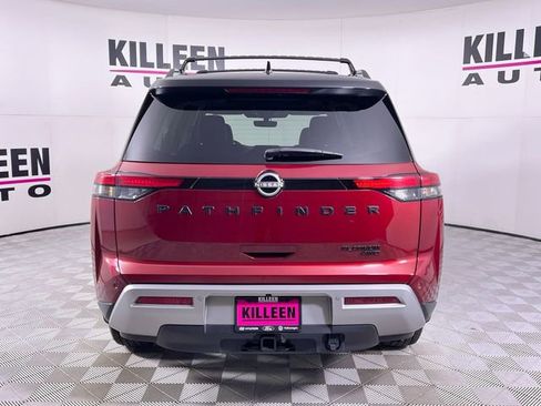 Used 2023 Nissan Pathfinder Platinum image 6