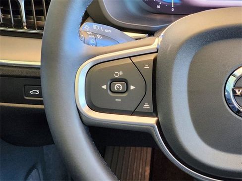 Certified 2025 Volvo XC60 T8 Core w/ Protection Package Premier image 29