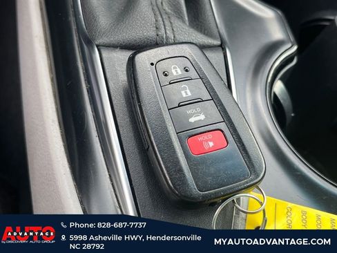 Used 2020 Toyota Camry LE w/ Convenience Package image 16