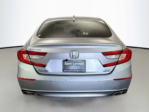 Used 2022 Honda Accord Touring image 6