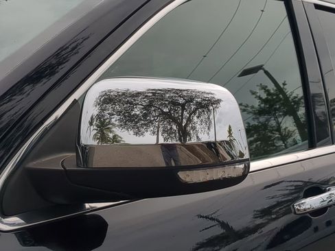 Used 2019 Jeep Grand Cherokee Limited w/ Luxury Group II image 12