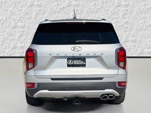Used 2021 Hyundai Palisade SEL w/ Premium Package FWD image 4