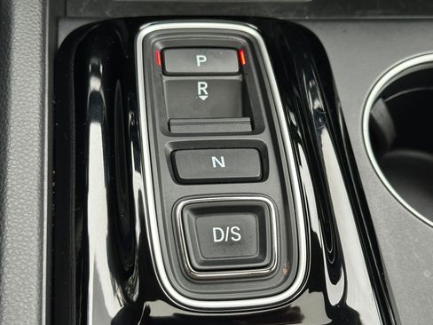 Used 2024 Honda Pilot Elite image 30