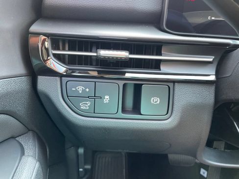 New 2026 Kia Sportage EX FWD image 24