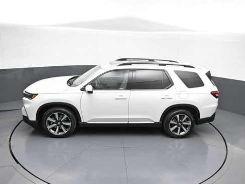 Certified 2024 Honda Pilot Elite image 43