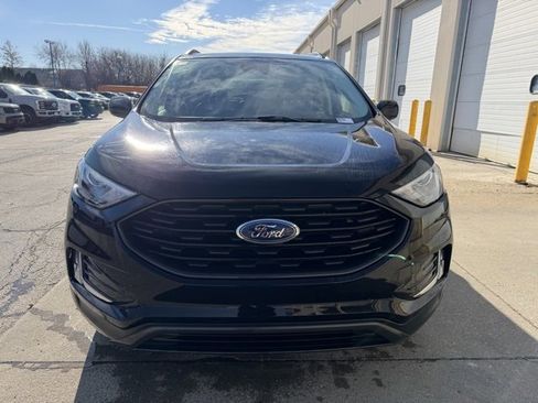 Certified 2024 Ford Edge SEL w/ Sport Appearance Package image 8