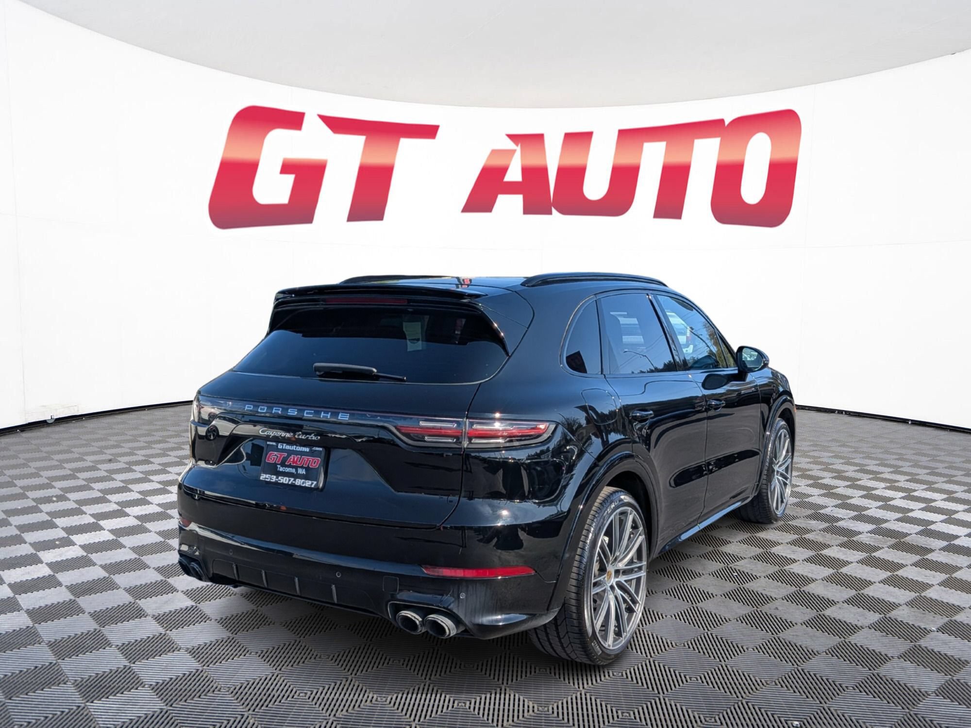 Used 2020 Porsche Cayenne Turbo AWD/4WD image 4