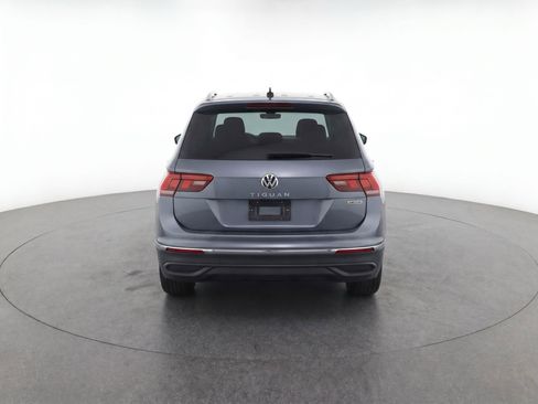 Used 2022 Volkswagen Tiguan SE AWD/4WD image 3