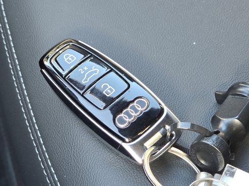 Certified 2025 Audi Q7 2.0T Premium Plus w/ Premium Plus Package image 44