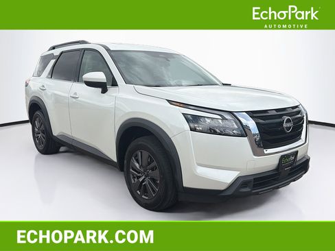 Used 2023 Nissan Pathfinder SV w/ SV Premium Package AWD/4WD image 1