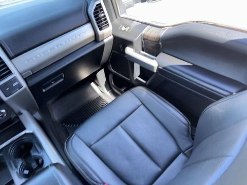 Used 2020 Ford F250 Lariat w/ Tremor Off-Road Package image 14