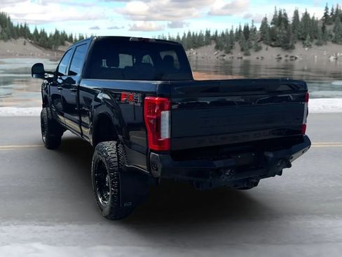 Used 2019 Ford F250 Platinum w/ Platinum Ultimate Package AWD/4WD image 5