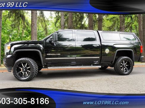 Used 2015 GMC Sierra 2500 Denali w/ Duramax Plus Package AWD/4WD image 5