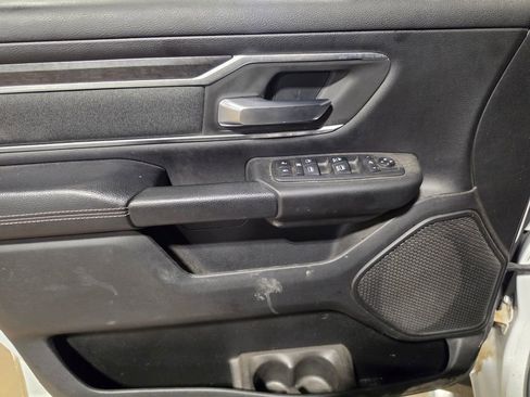 Used 2019 RAM 1500 Big Horn AWD/4WD image 5