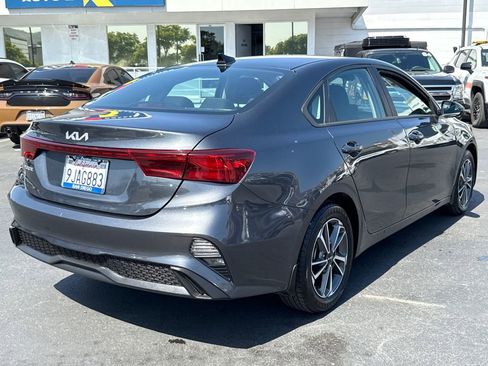 Used 2023 Kia Forte LXS w/ LXS Technology Package FWD image 11
