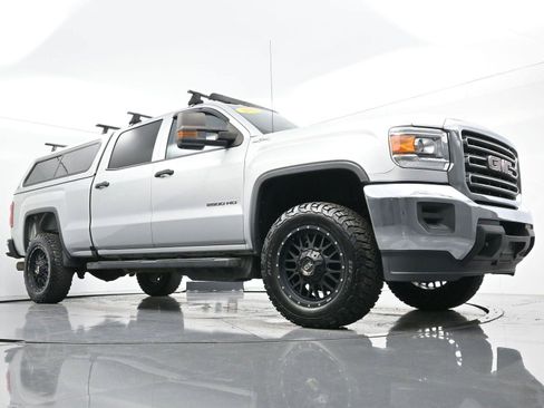 Used 2019 GMC Sierra 2500 4x4 Crew Cab w/ Sierra Convenience Package image 39