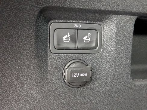 Used 2024 Kia Telluride EX w/ EX Captain's Chair Package FWD image 15