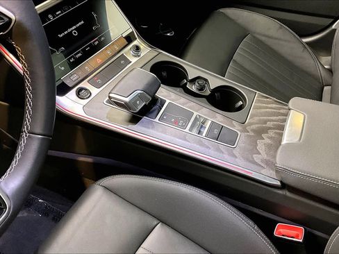 Certified 2025 Audi A6 2.0T Premium w/ Convenience Plus Package image 17