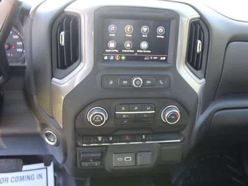 Used 2025 Chevrolet Silverado 3500 W/T image 18