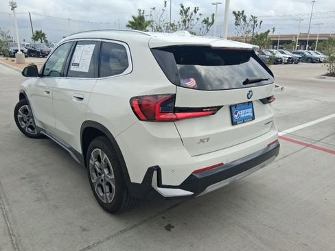 Used 2025 BMW X1 xDrive28i w/ Convenience Package AWD/4WD image 4