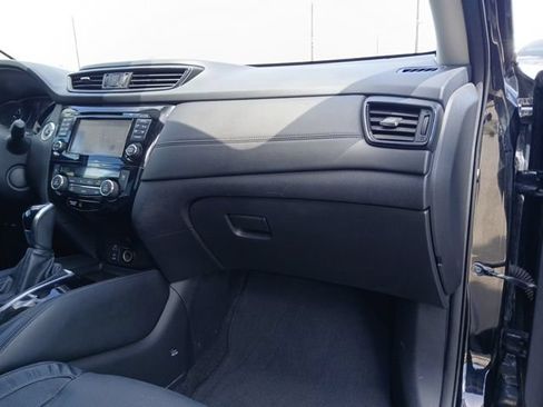 Used 2017 Nissan Rogue SL w/ SL Premium Package FWD image 14