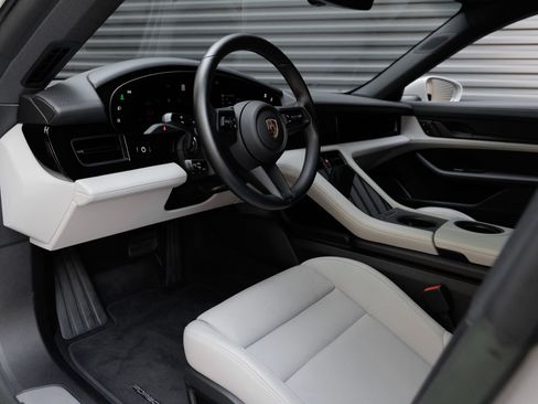 Certified 2023 Porsche Taycan 4S AWD/4WD image 4