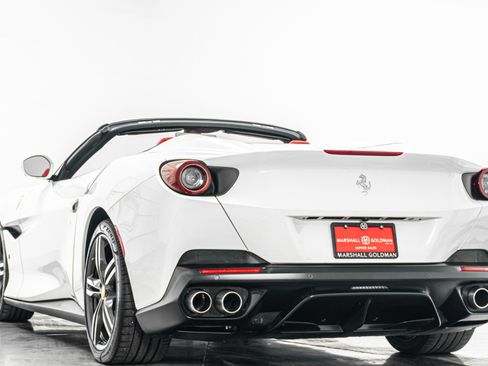Used 2019 Ferrari Portofino RWD image 7