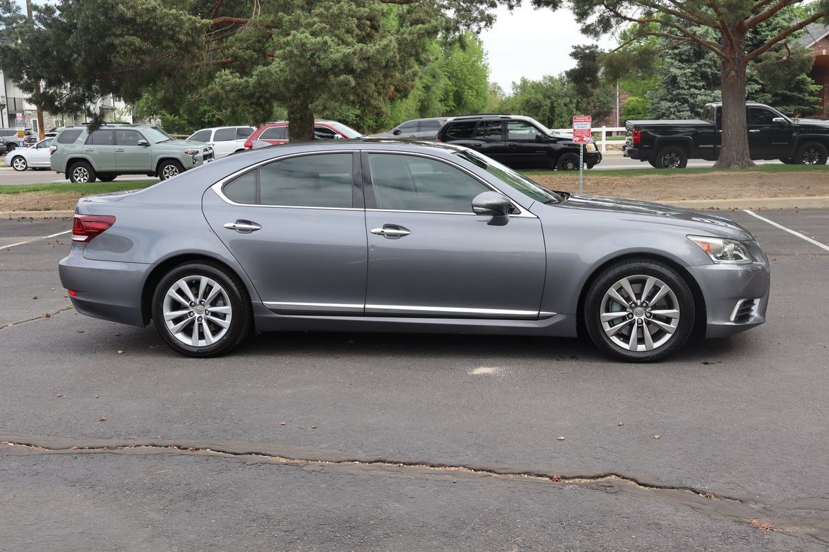 Used 2014 Lexus LS 460 AWD w/ Comfort Package image 3
