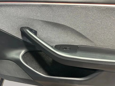 Used 2024 Tesla Model 3 Standard Range RWD image 18