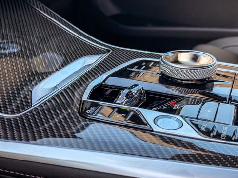 New 2026 BMW X5 M60i image 22