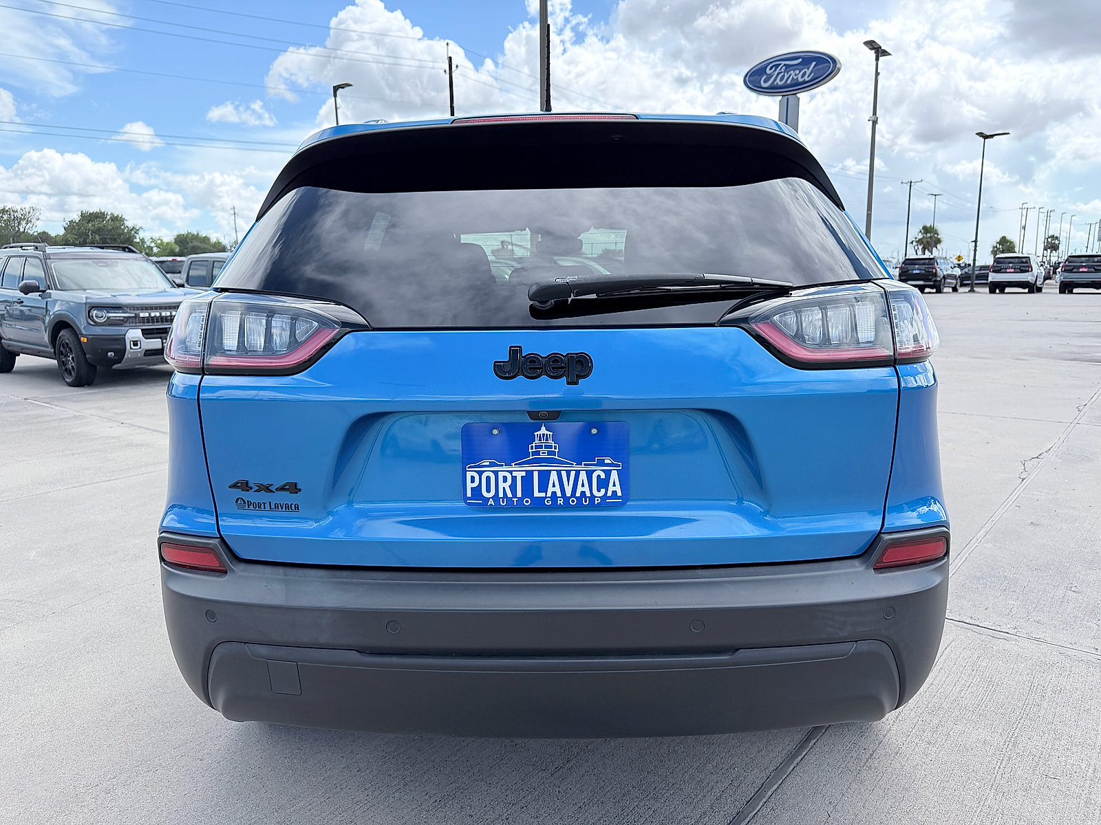 Used 2023 Jeep Cherokee Altitude Lux AWD/4WD image 6