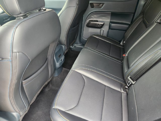 Used 2025 Ford Maverick Lobo AWD/4WD image 31