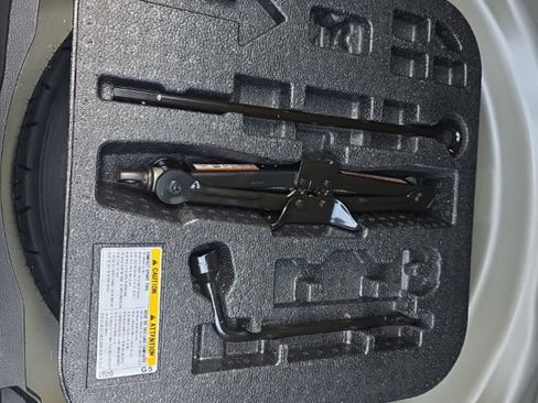 Used 2024 Toyota Corolla LE image 16