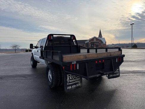 Used 2006 GMC Sierra 3500 SLE w/ Heavy-Duty Power Package image 8