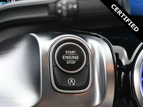 New 2025 Mercedes-Benz GLB 250 image 6
