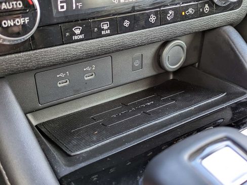 Used 2026 Mitsubishi Outlander SE FWD image 24