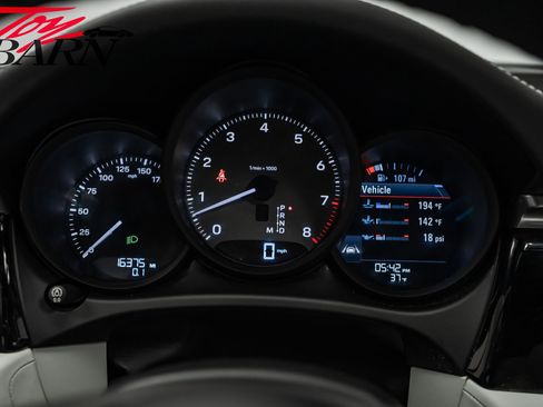 Used 2022 Porsche Macan S image 36
