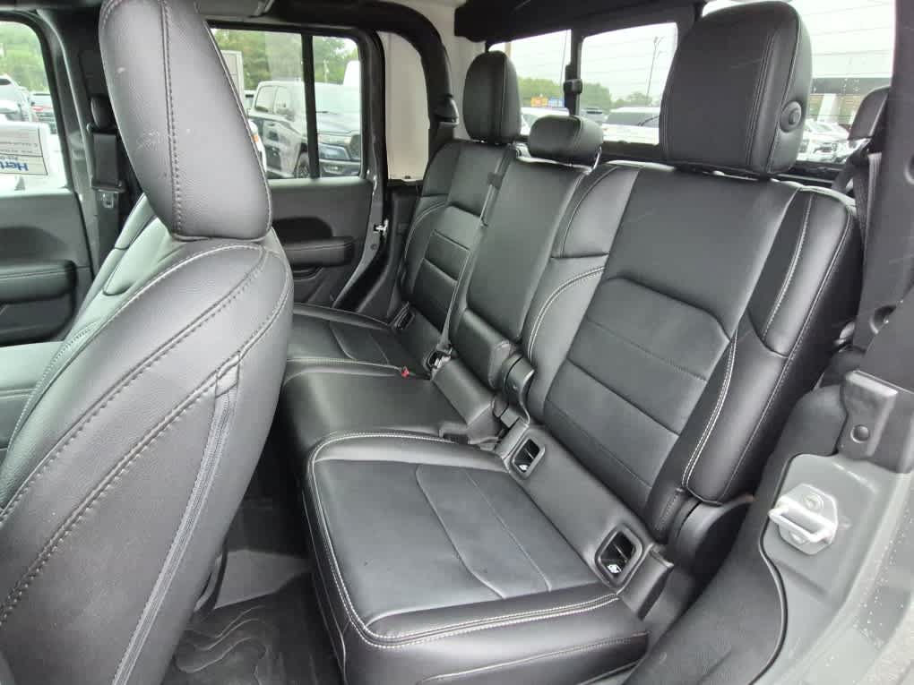 Used 2021 Jeep Gladiator Overland AWD/4WD image 10